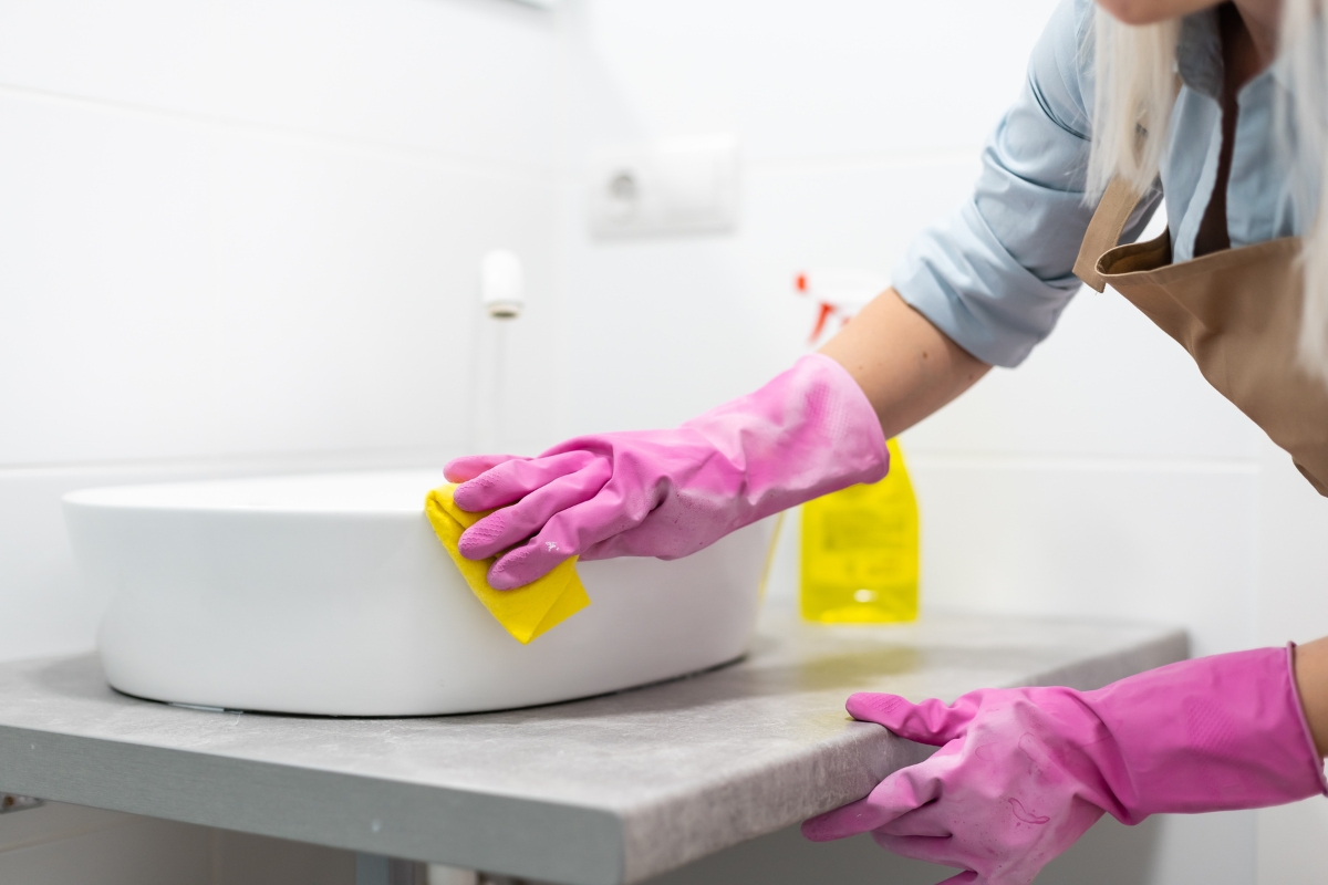 1-Normal Bathroom Cleaning - Image 2